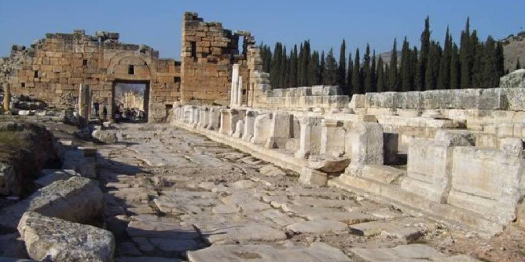 Turistlerin yeni rotası! UNESCO Dünya Miras Listesi’nde: Pamukkale’nin kültürel mirası Hierapolis 1